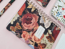 Load image into Gallery viewer, Art Journal A5 -Lush Bouquet