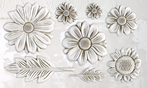 IOD Iron Orchid Decor Mould He Loves Me Dasies, Daisy